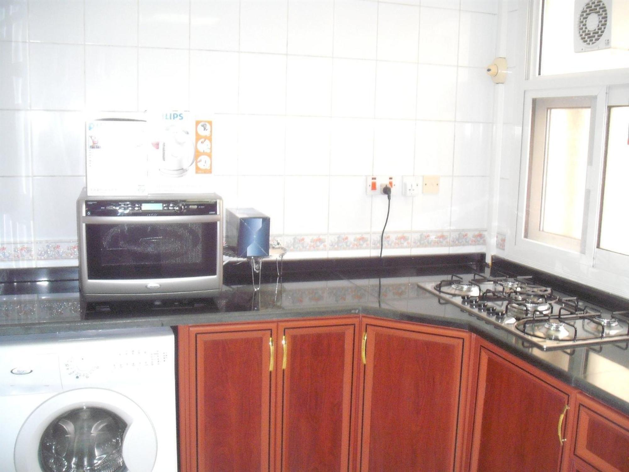 Abu Dhabi Plaza Hotel Apartments Dış mekan fotoğraf