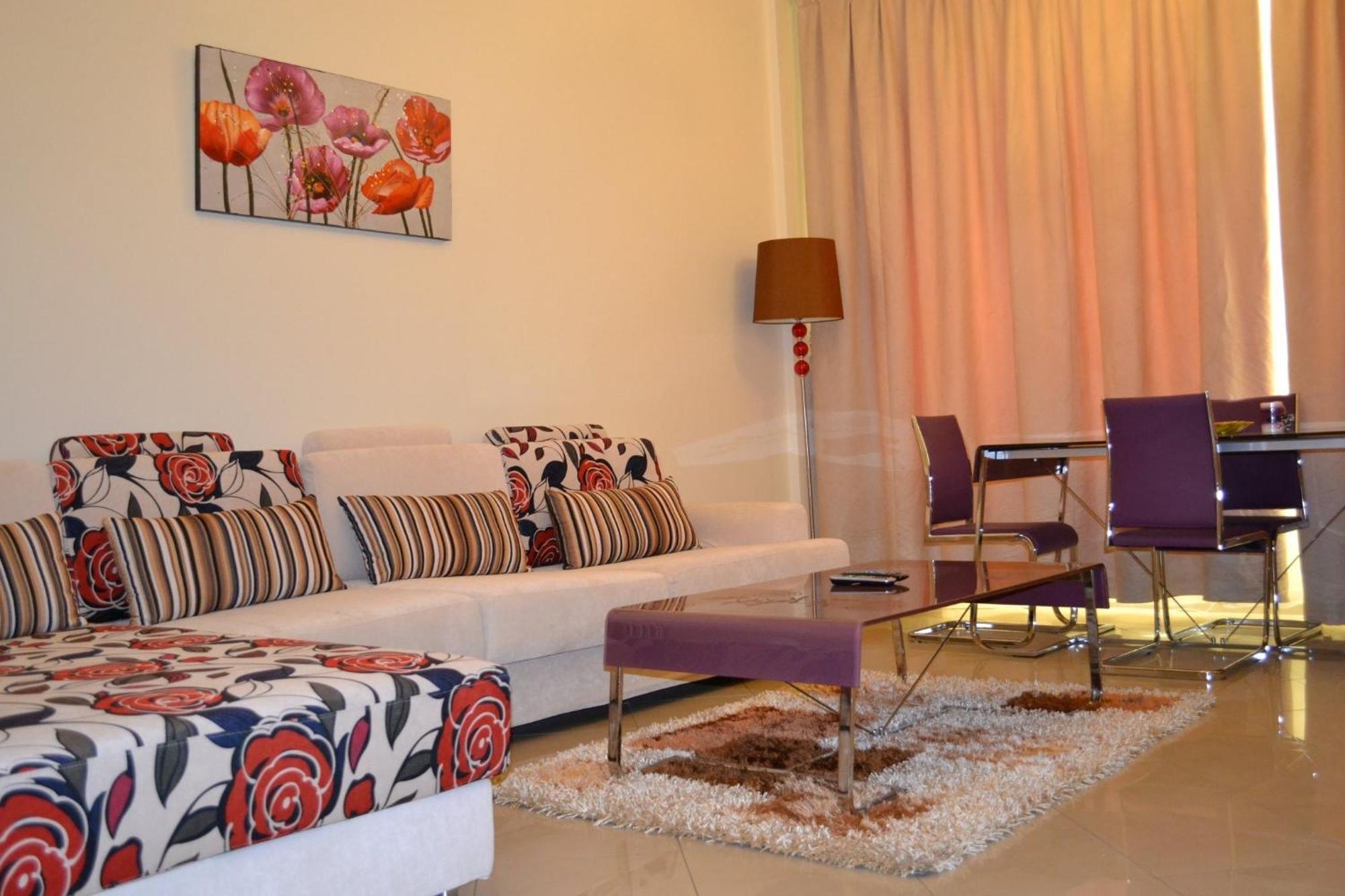 Abu Dhabi Plaza Hotel Apartments Dış mekan fotoğraf