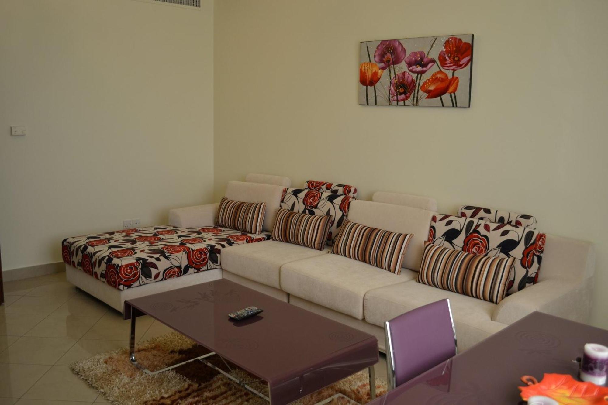 Abu Dhabi Plaza Hotel Apartments Dış mekan fotoğraf