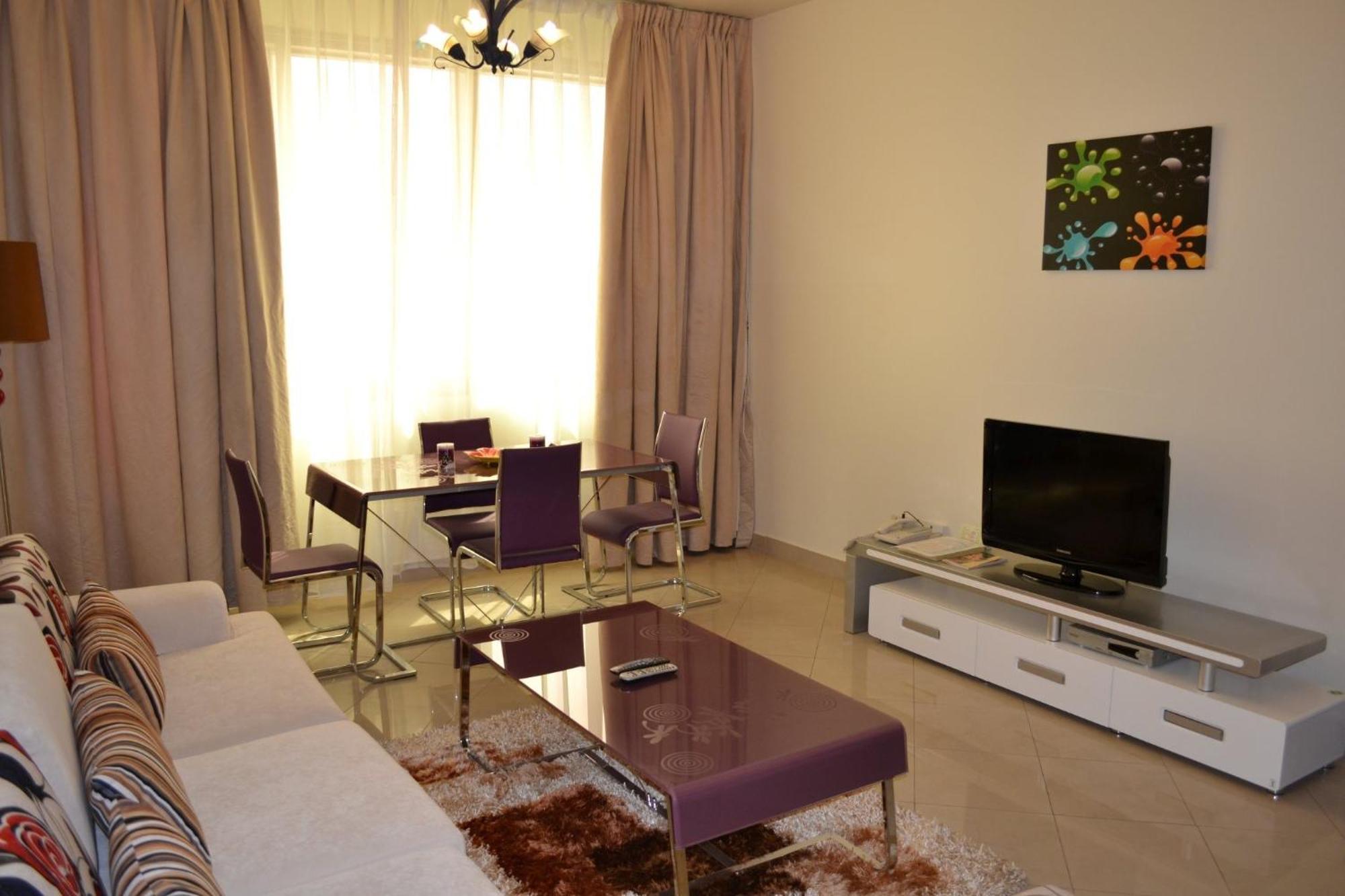 Abu Dhabi Plaza Hotel Apartments Dış mekan fotoğraf