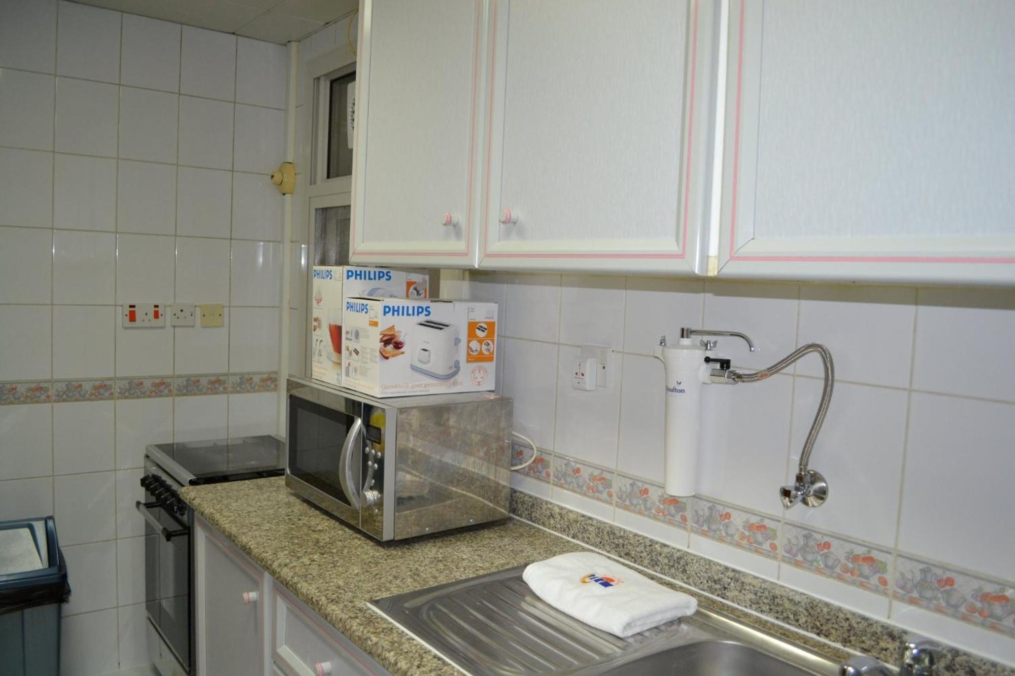 Abu Dhabi Plaza Hotel Apartments Dış mekan fotoğraf