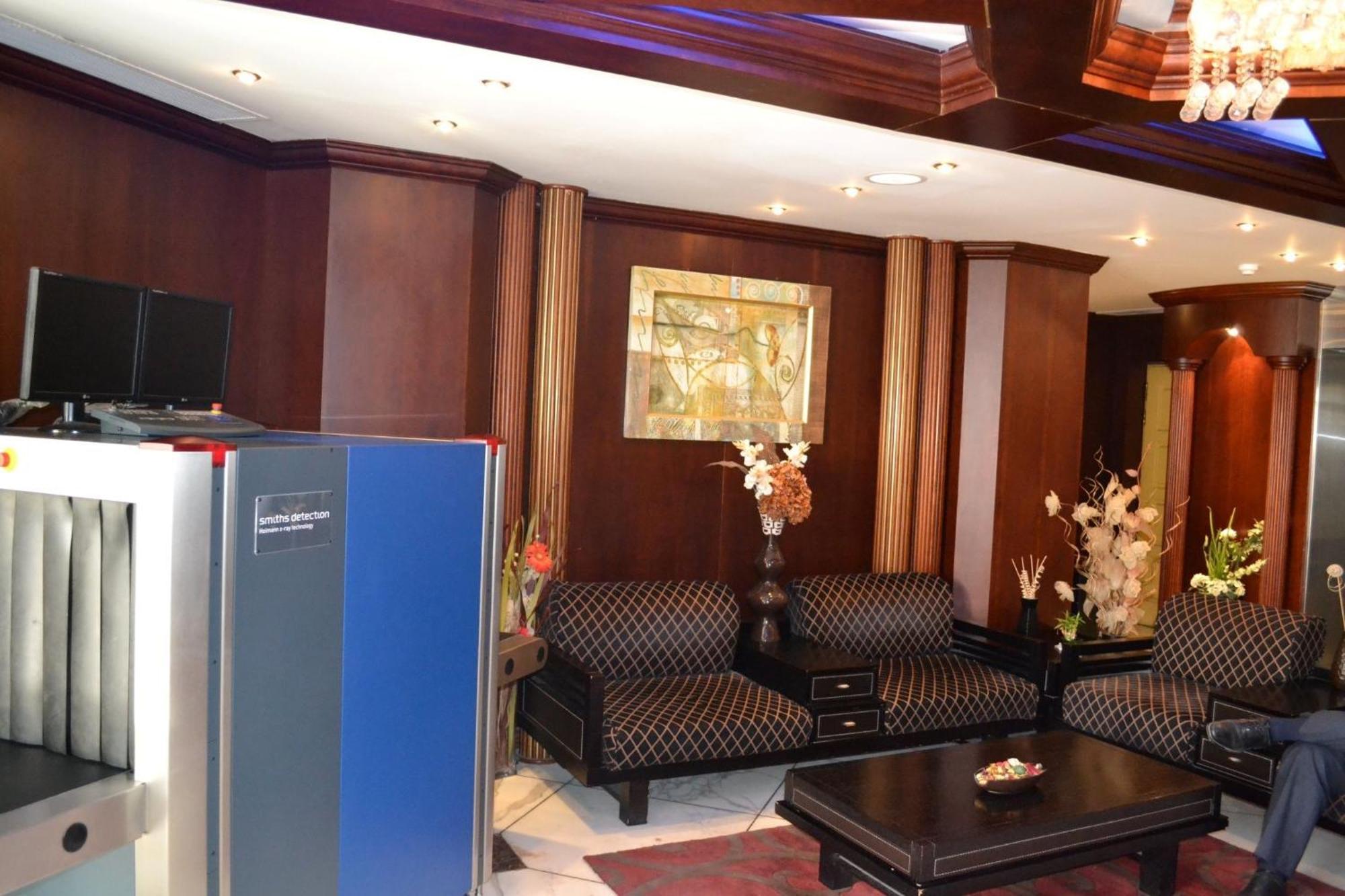 Abu Dhabi Plaza Hotel Apartments Dış mekan fotoğraf