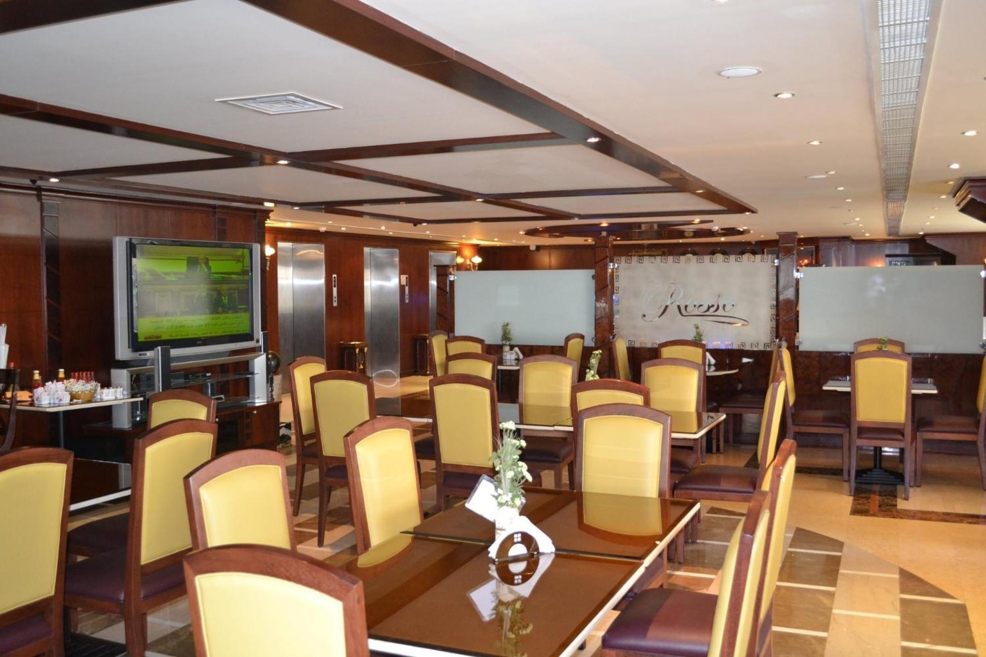 Abu Dhabi Plaza Hotel Apartments Dış mekan fotoğraf