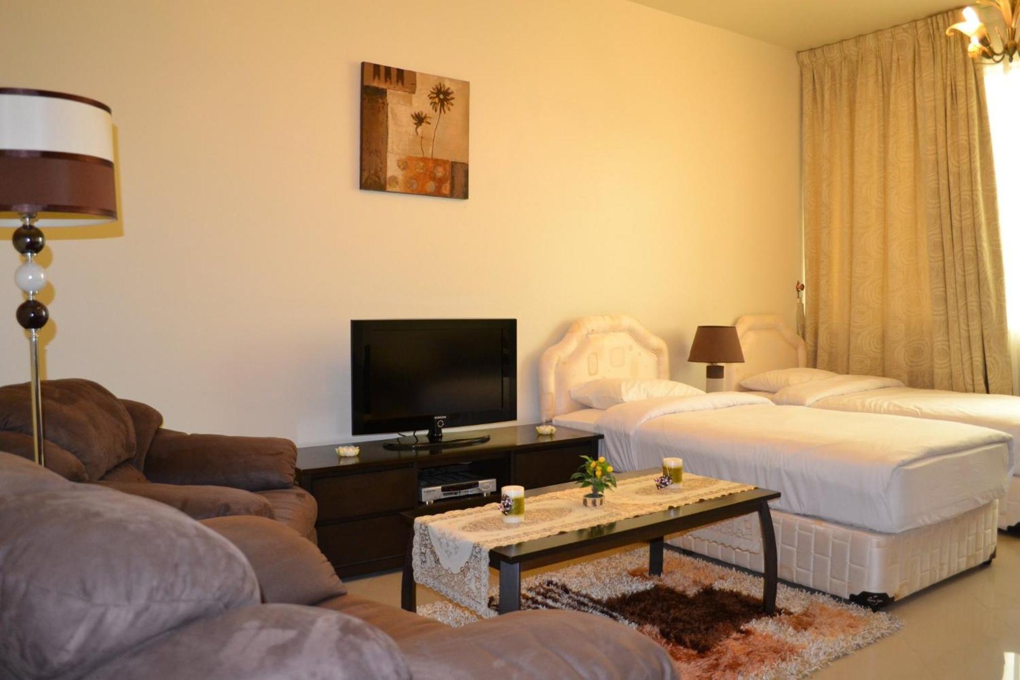 Abu Dhabi Plaza Hotel Apartments Dış mekan fotoğraf