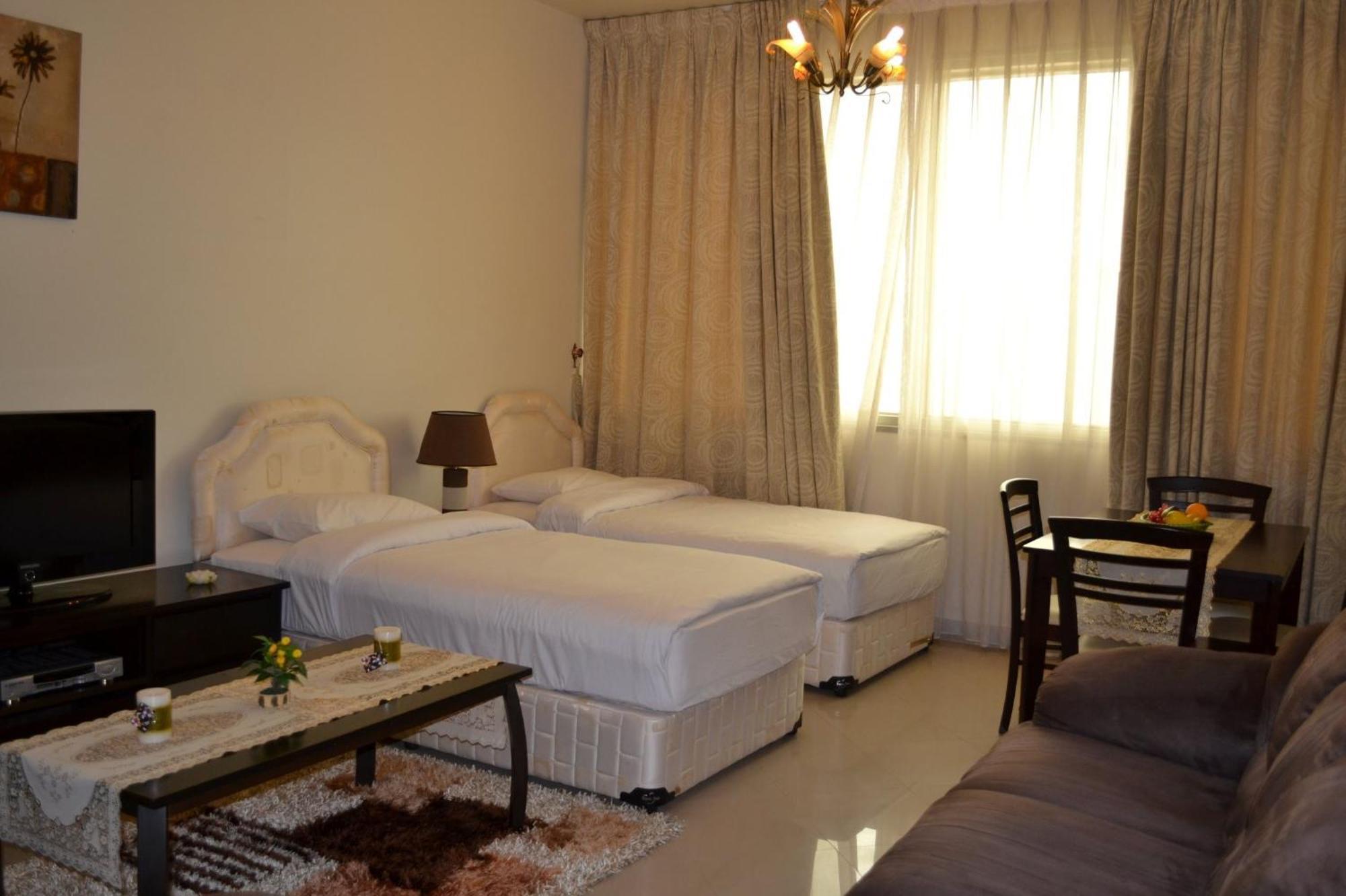 Abu Dhabi Plaza Hotel Apartments Dış mekan fotoğraf